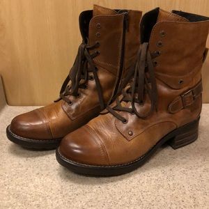Taos Crave brown leather boots